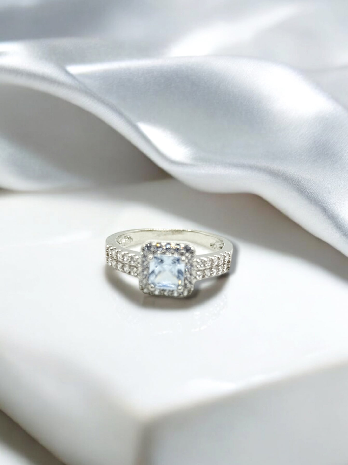 Glacial Elegance Ring