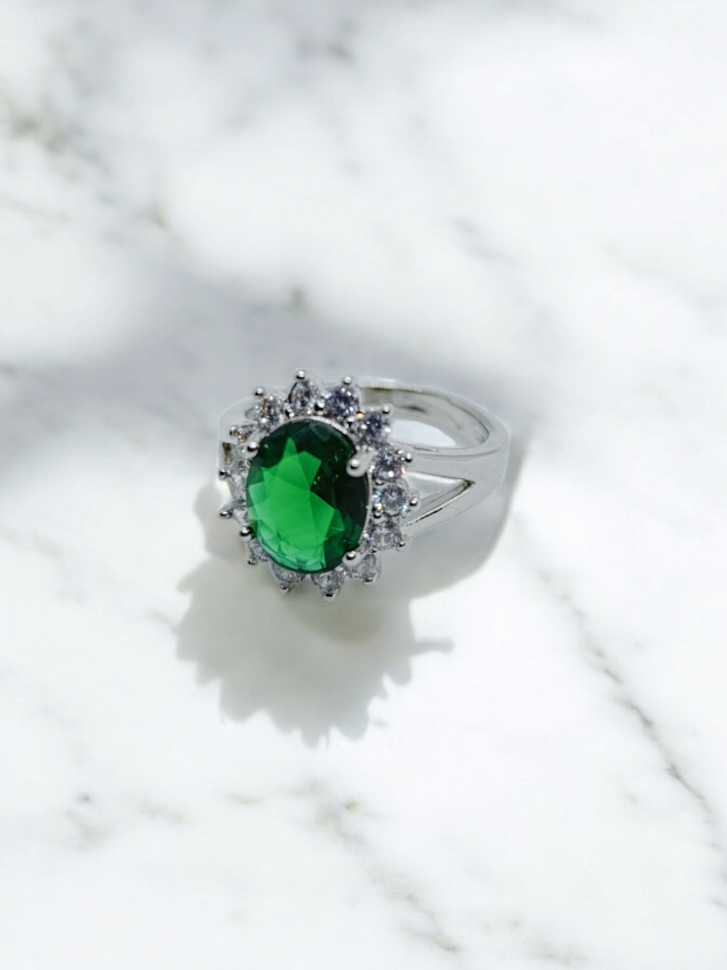 Emerald Radiance Ring